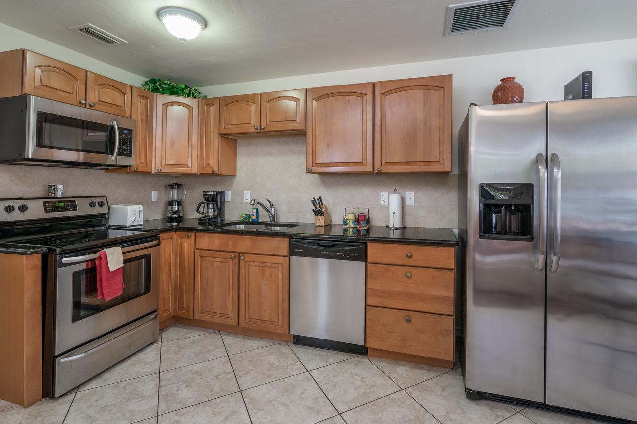 Gulf Breeze Condos Fort Myers Beach Exterior photo
