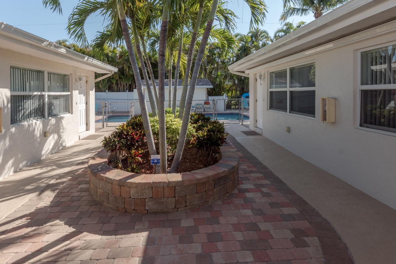 Gulf Breeze Condos Fort Myers Beach Exterior photo